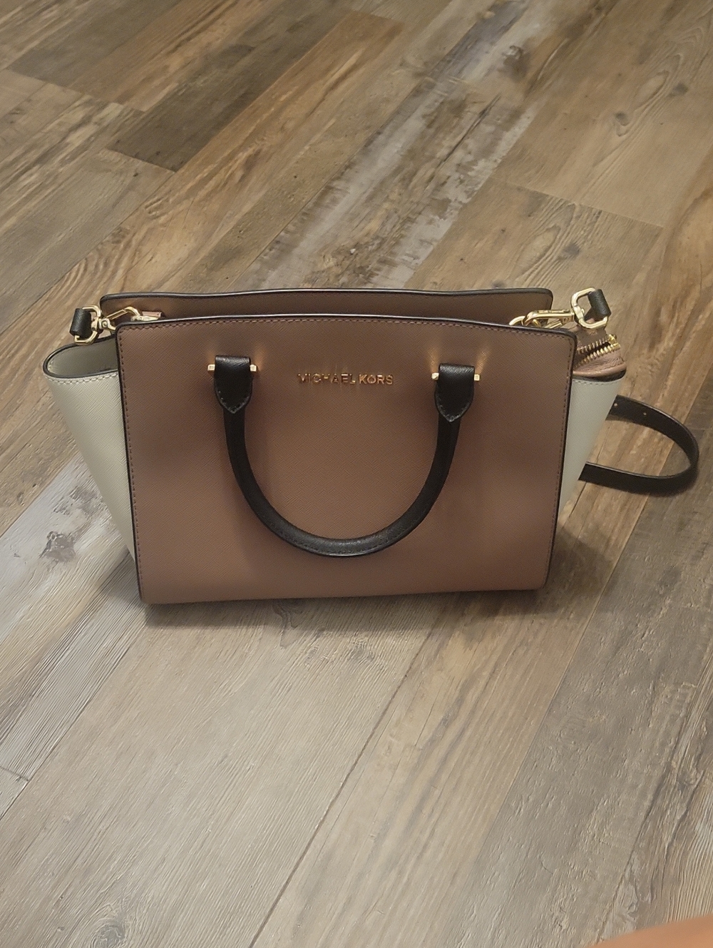 Michael Kors Taupe & Cream Leather Satchel with Black Trim - Picture 2 of 7